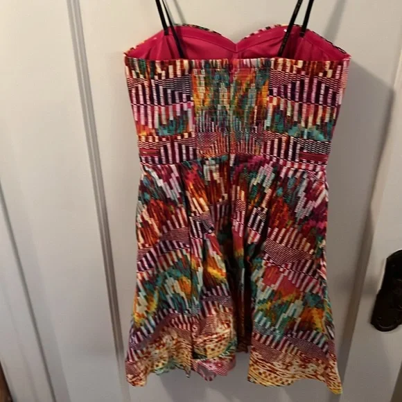 Guess dress - Picture 2 of 4